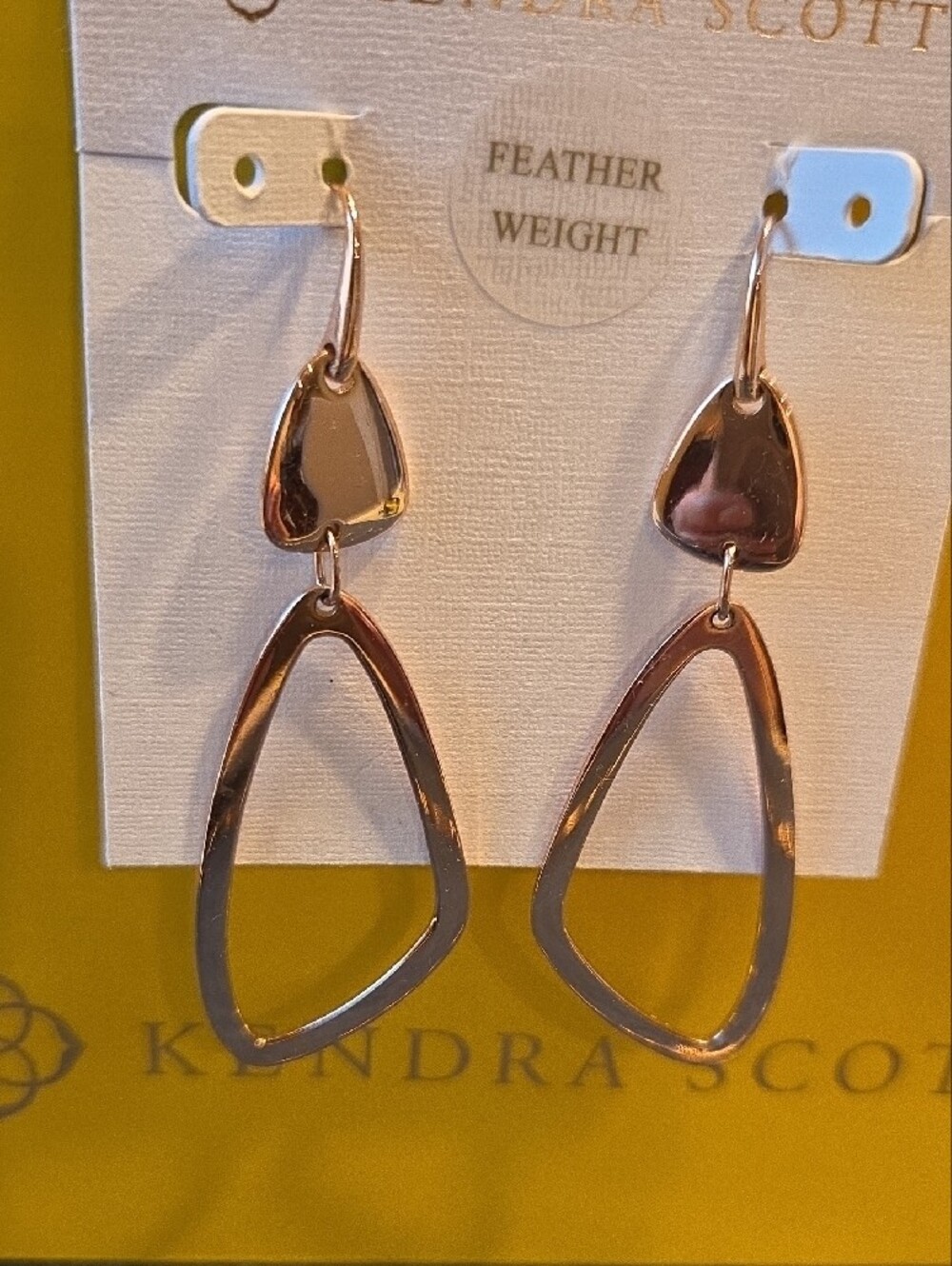 Kendra Scott Kira Drop Rose Gold  Earrings And Necklace Set - Picture 4 of 6